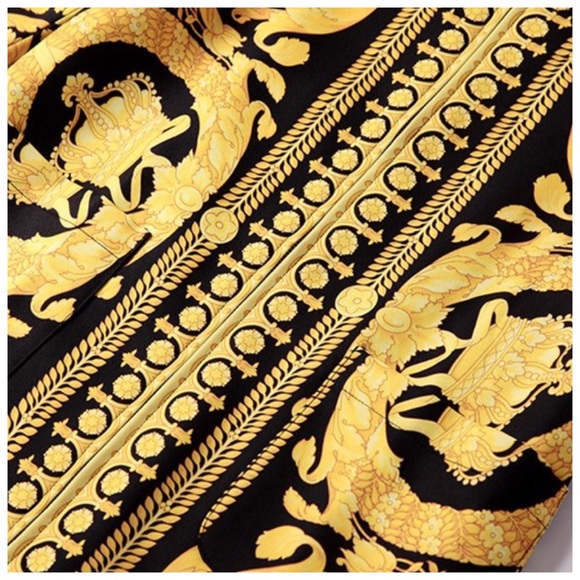 🍂 The Valentina Venetian Hooded Ornate Jacket - Picture 7 of 8